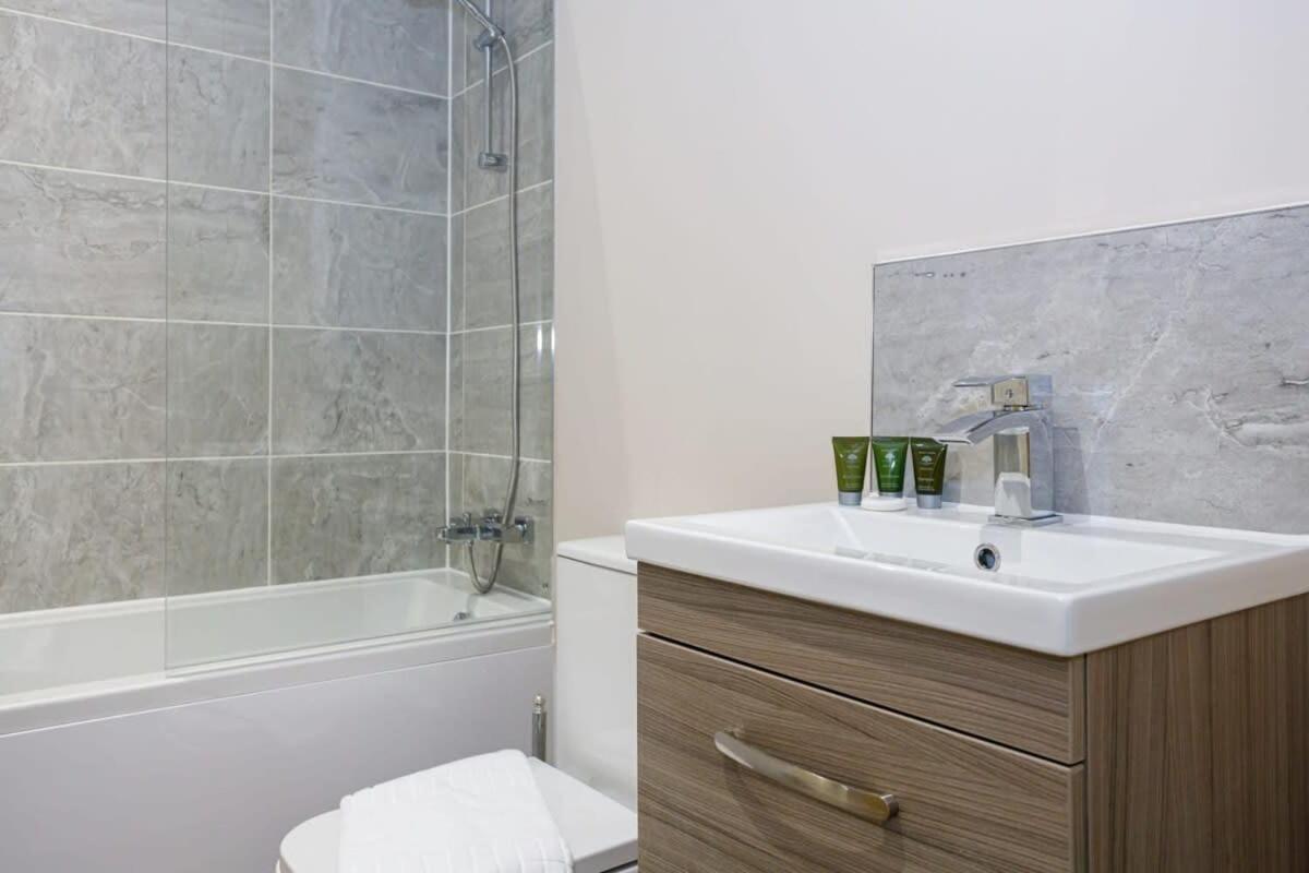 Modern And Stylish 1 Bed Apartment Manchester Eksteriør billede